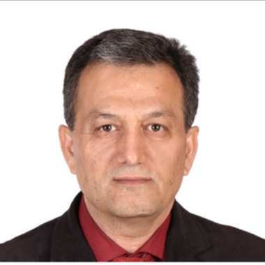 آرش جزینی
